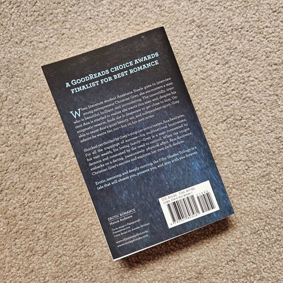 Full Set of Fifty Shades of Grey, Darker & Freed by E. L. James - Paperback‎ - Picture 11 of 14